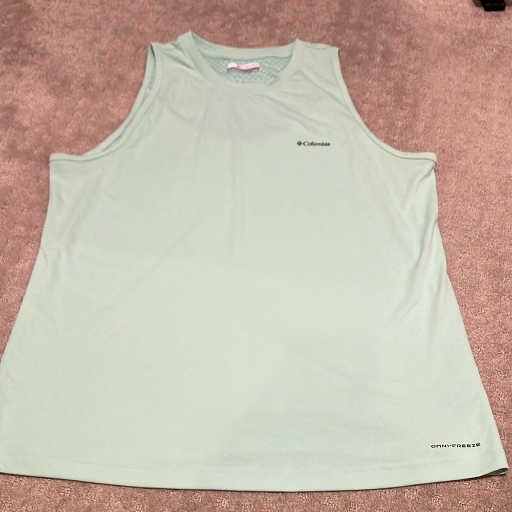 Columbia Light Green Sleeveless tank Top. Back cut out. EUC!